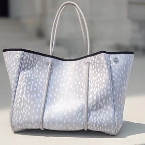 Parker & Hyde Neoprene tote in Grey Fawn